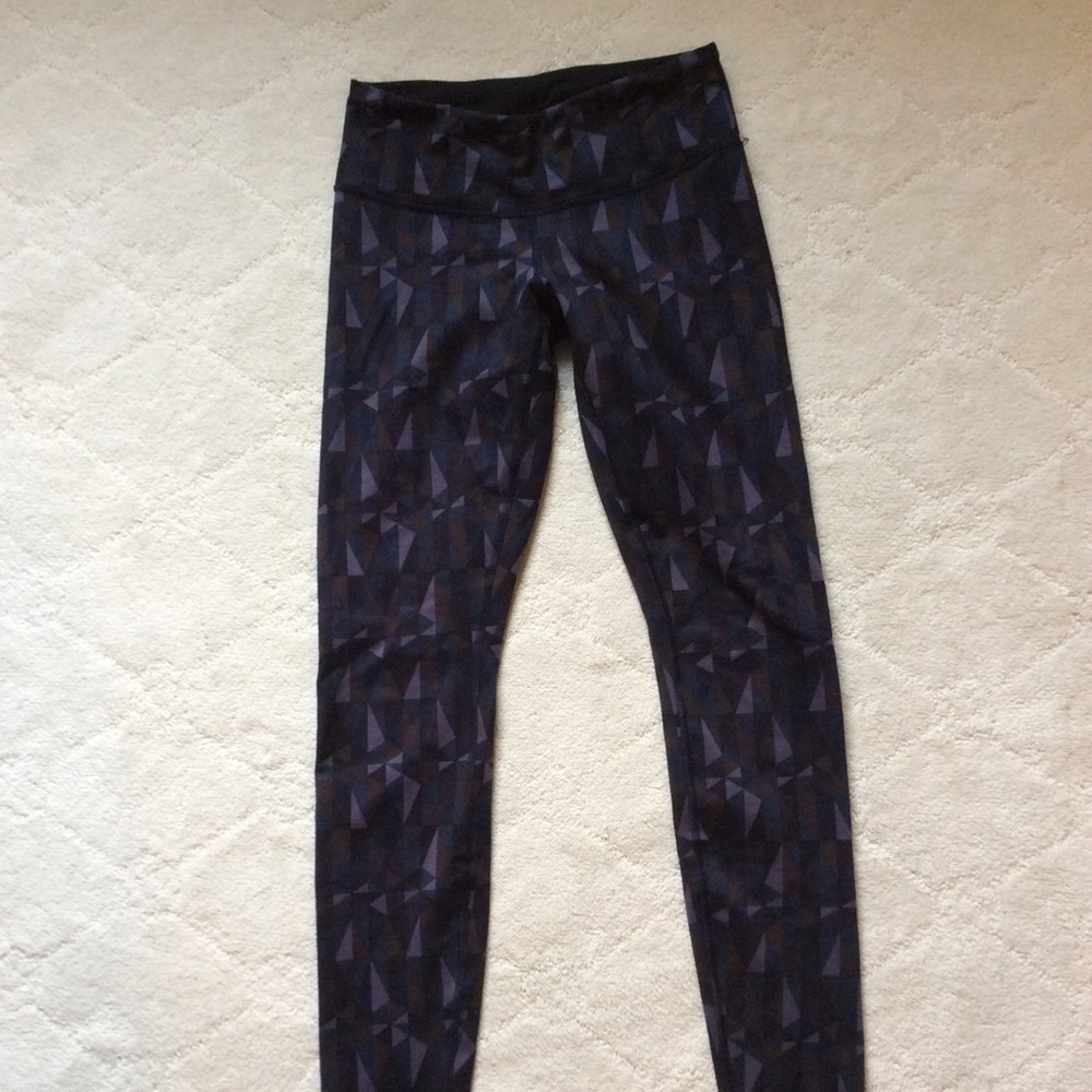 Lululemon geometric leggings